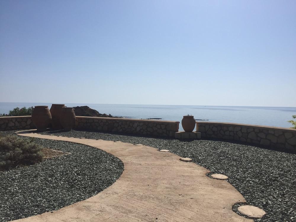 Al Mare Villas 키오타리 외부 사진